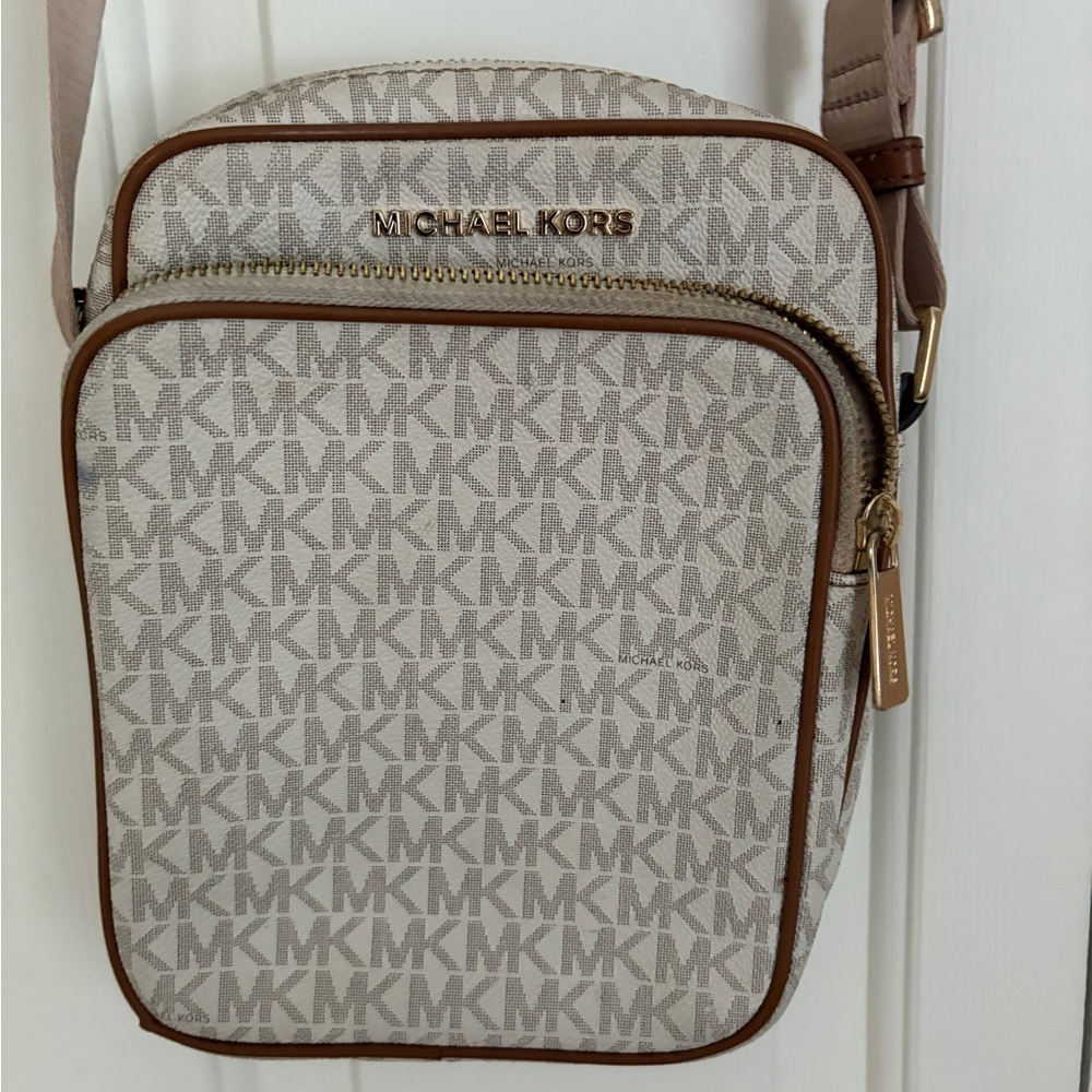 Michael Kors Tan and Brown Logo jet set crossbody Bag